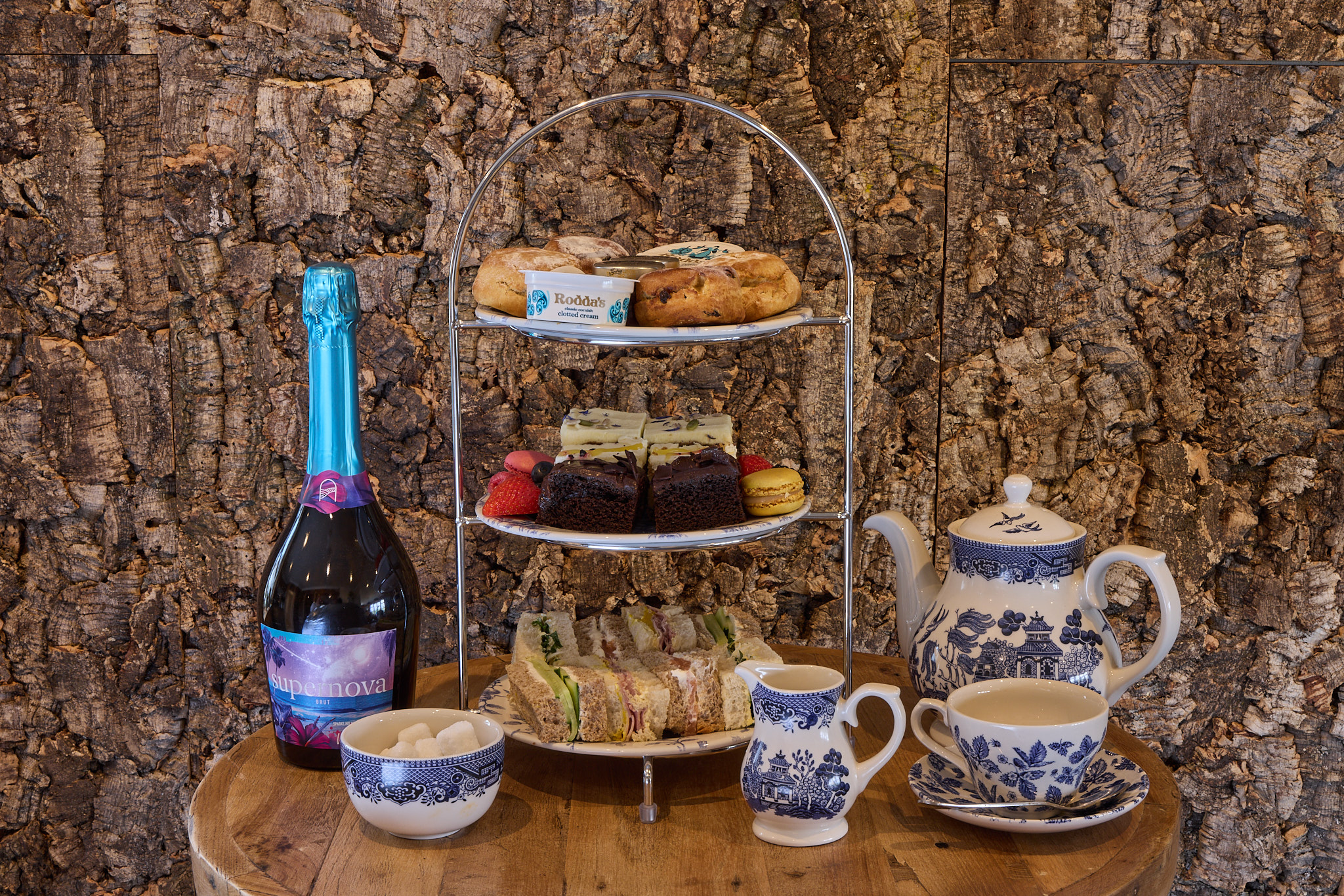 Sparkling Afternoon Tea and Tour for 2 Voucher